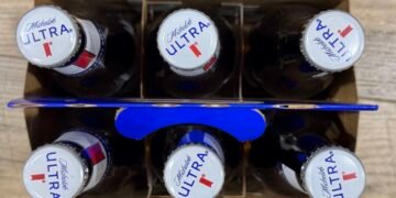 How beleaguered are beer sales? Anheuser-Busch InBev volumes rose 1% and the stock market is delighted
