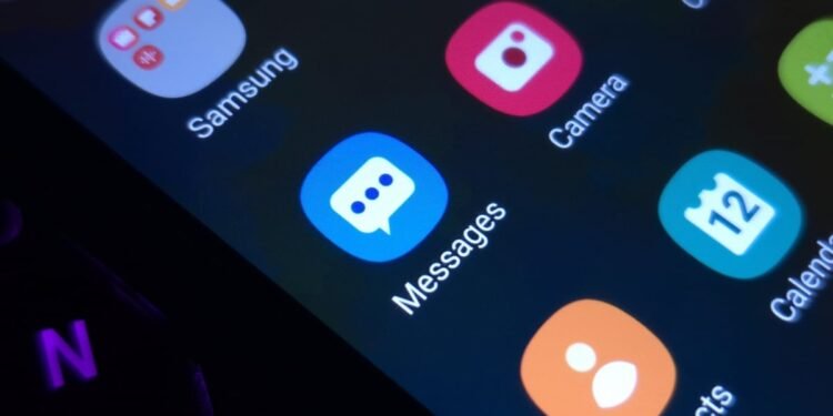 How to Save Your Samsung Messages Conversations Before the App Shuts Down