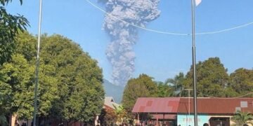 Indonesia locates two Singaporeans missing after Mount Dukono eruption