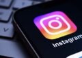 Instagram's New Snapchat Clone Makes It Too Easy to Send Disappearing Images to All Your Friends