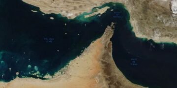 Iran aims to double oil revenues by controlling Strait of Hormuz