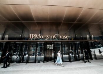 JPMorgan rolls out AI tools in investment banking globally, senior banker says