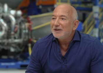 Jeff Bezos says bottom half of earners should pay zero in income taxes