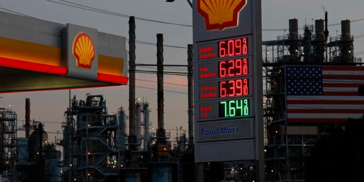 Kalshi traders think U.S. oil prices are set to hit new 2026 highs