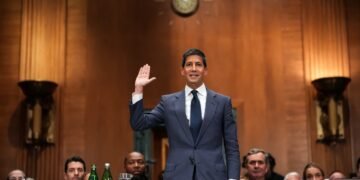 Kevin Warsh’s undisclosed wealth leaves a $100 million mystery atop the Federal Reserve