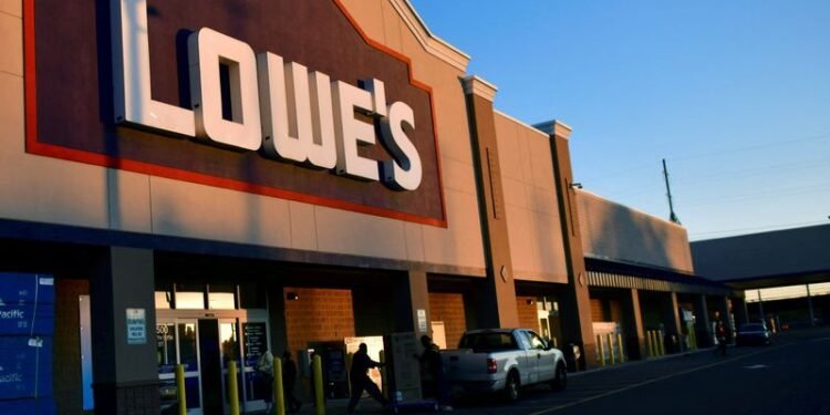 Lowe’s sticks to forecasts amid muted US housing market, flags cost pressures
