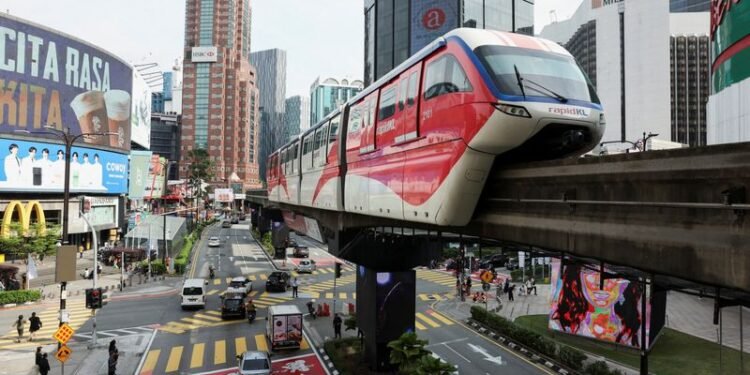 Malaysia economic growth likely slowed to 5.3% in January-March