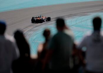 Motor racing-Miami F1 Grand Prix brought forward by three hours to beat storm threat