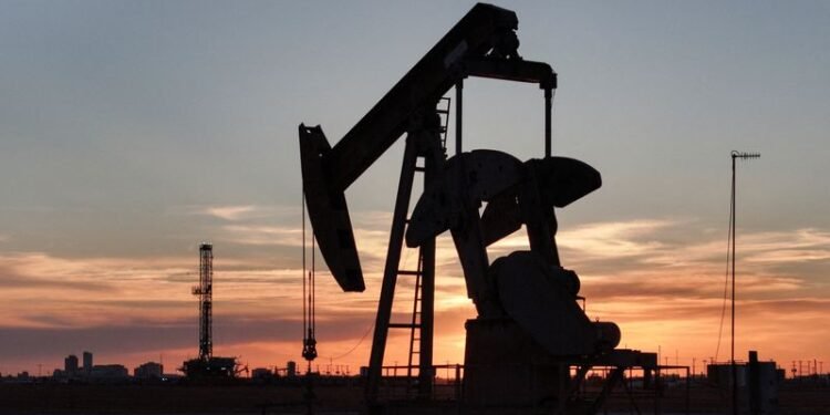 Oil edges up as investors focus on Trump-Xi meeting in Beijing