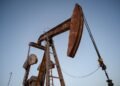 Oil falls after Trump says US would help free ships stranded in Strait of Hormuz
