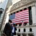 Oil rises, U.S. stock futures flat as Wall Street looks to extend its winning streak
