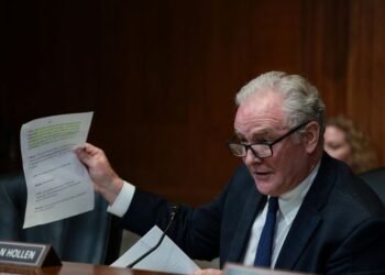 Possible deal on Iran divides US lawmakers largely along party lines