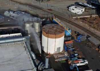 Possible fissure in California chemical tank may help prevent explosion, fire official says