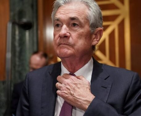 Powell signals cautious Fed stance, lowering rate cut expectations through 2026