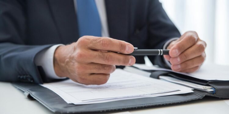 Professional CV writing services – the ultimate guide to choosing a CV writer in 2026