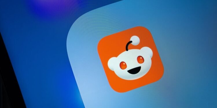 Reddit Is Blocking Its Mobile Site for Some Users, but There's a Fix