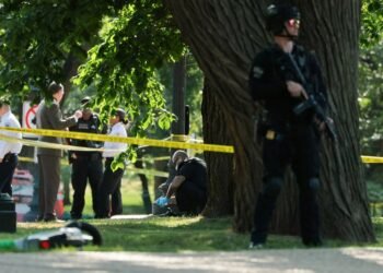 Secret Service says it exchanged gunfire with armed suspect near White House