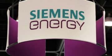 Siemens Energy accelerates share buyback after Q2 cash flow jumps