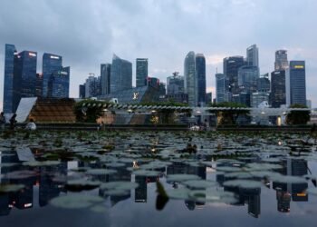 Singapore economy grows 6% y/y in Q1, above advance estimate