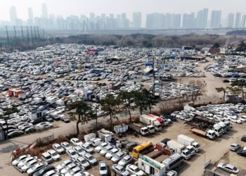 South Korean April exports rise 48.0% y/y as chip boom extends