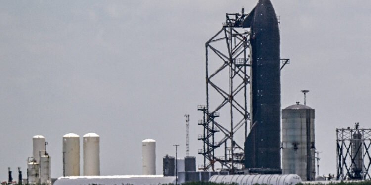 SpaceX shareholders approve 5-for-1 stock split , Bloomberg News reports