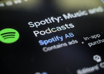 Spotify Now Lets You Listen to Magazine Articles, but It Will Cost You