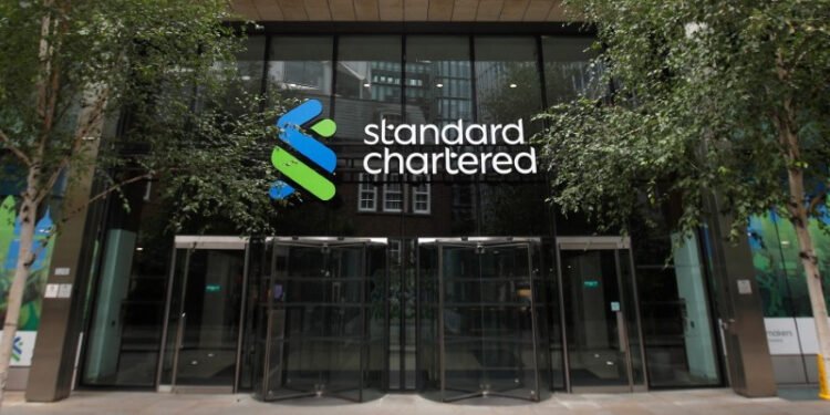 StanChart targets higher return in 2028, plans 15% cut in corporate roles by 2030