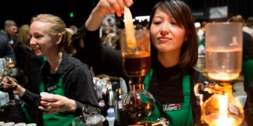 Starbucks baristas on the new $1,200 bonus: ‘It’s almost impossible to meet every goal they want’