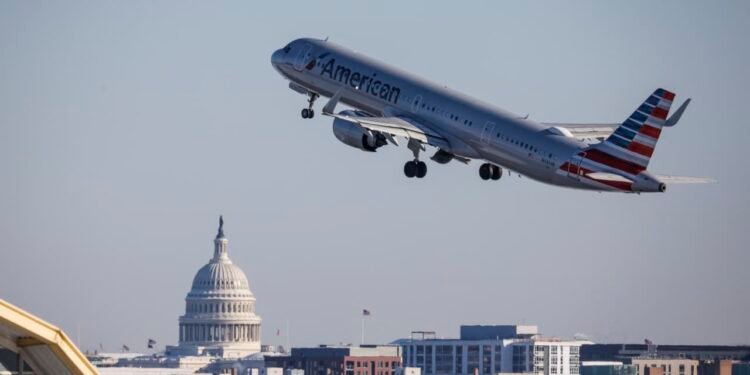 Starlink signs a new airline customer as it races to be the top in-flight internet provider