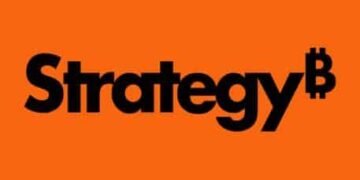 Strategy pauses Bitcoin buys ahead of Q1 earnings amid geopolitical tensions
