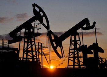 Syria relies on Russia’s oil despite pivot to the West