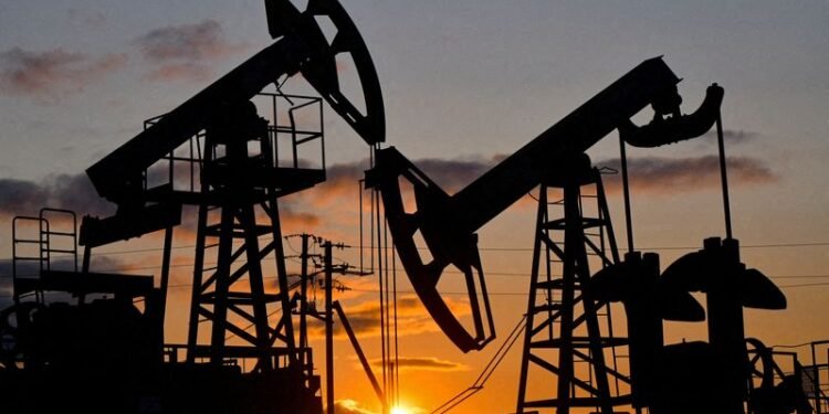 Syria relies on Russia’s oil despite pivot to the West