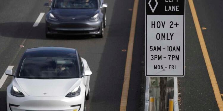 Tesla just hit a ‘symbolic’ self-driving milestone. Real-world success will be tougher.