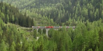The Best Summer Train Trips in Europe for Golden-Era Glamour and Epic Views