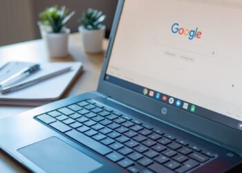 The Built-In Chromebook Apps You Should Definitely Be Using