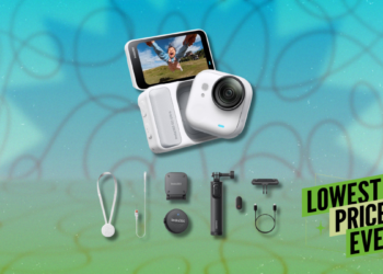 The Insta360 Go Ultra Vlogger Bundle Is Nearly $90 Off Right Now