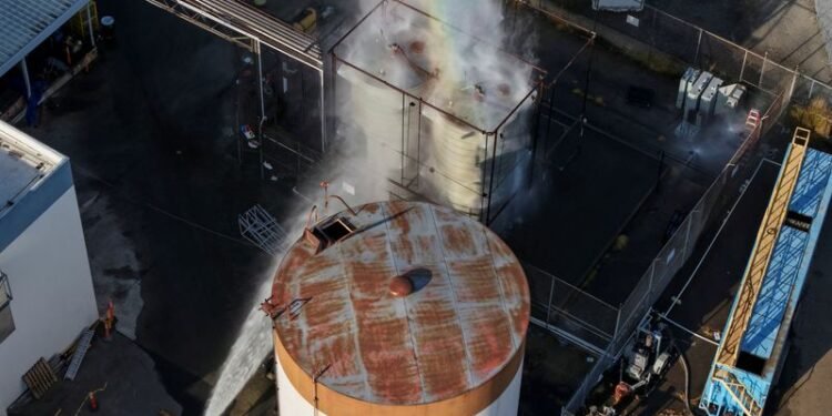 Thousands evacuated in Southern California due to failing chemical tank