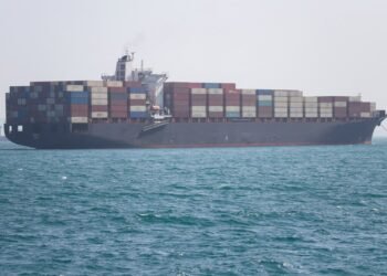 Traders are skeptical of Iran timeline for Strait of Hormuz reopening