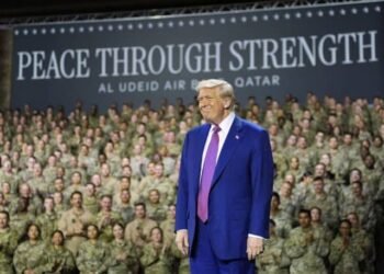 Trump favors no Iran deal as US military presence increases