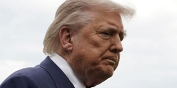 Trump says Iran ceasefire on ’life support’ after rejecting Tehran’s response