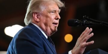Trump says there’s no rush as deal to end Iran war, reopen Strait of Hormuz appears close