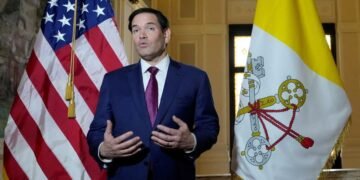 US Secretary of State to travel to Vatican and Italy, newspapers report