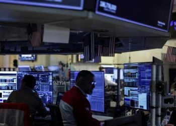 US stocks rally could find fuel in earnings, jobs data amid surging oil prices