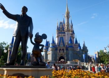 Uber and Disney are seeing the same remarkable dynamic in this economy. Both stocks are surging