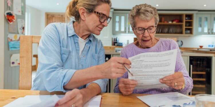 When to help an aging parent with finances, and how to do it