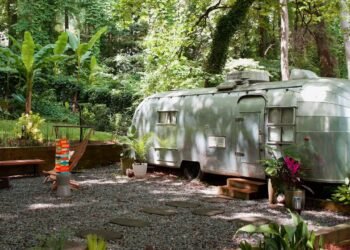 9 Vintage Trailers That Have Found a Second Life as Airbnbs