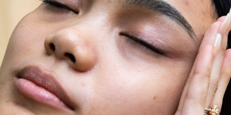 A Derm's Guide To Hypochlorous Acid & Best Face Mists