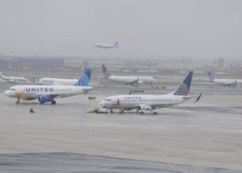 Airline chiefs grapple with fuel shock, fare test at Rio summit