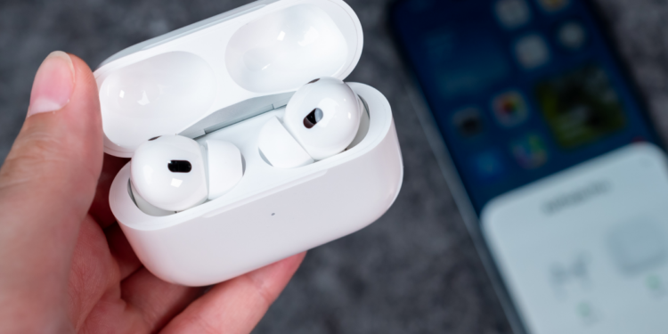 Apple AirPods Are Finally Getting the Equalizer Controls You Were Waiting For