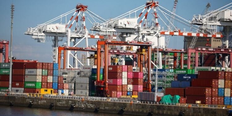Argentina logs $3.5 billion trade surplus in May, topping expectations